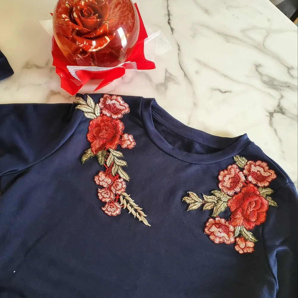 Blue Floral Embroidered Sweatshirt Romwe